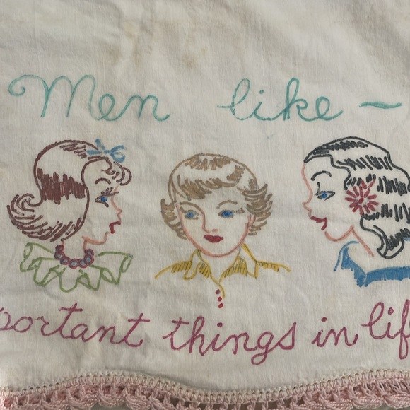 Vintage Handmade Upcycled Pillowcase Aprons His and Hers - Picture 8 of 12